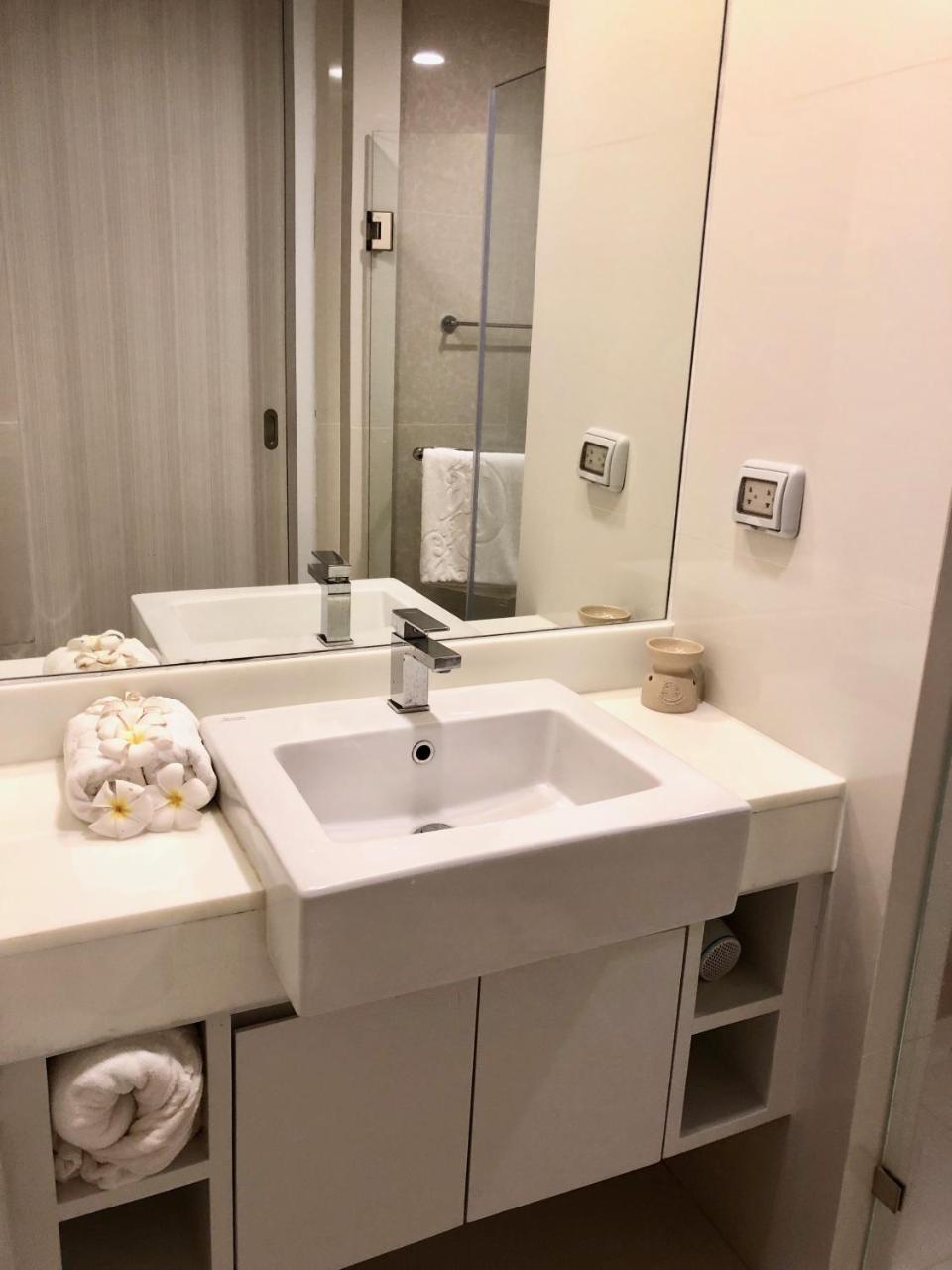 Апартаменти The Aristo By Holy Cow, 2-Br, 60 M2, Pool View пляж Сурин Екстер'єр фото